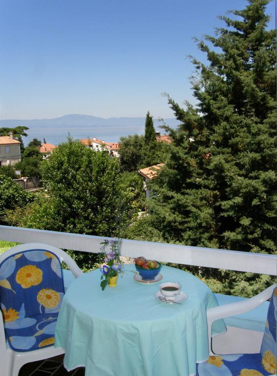 Apartments Ljuba I Mare Malinska Camera foto