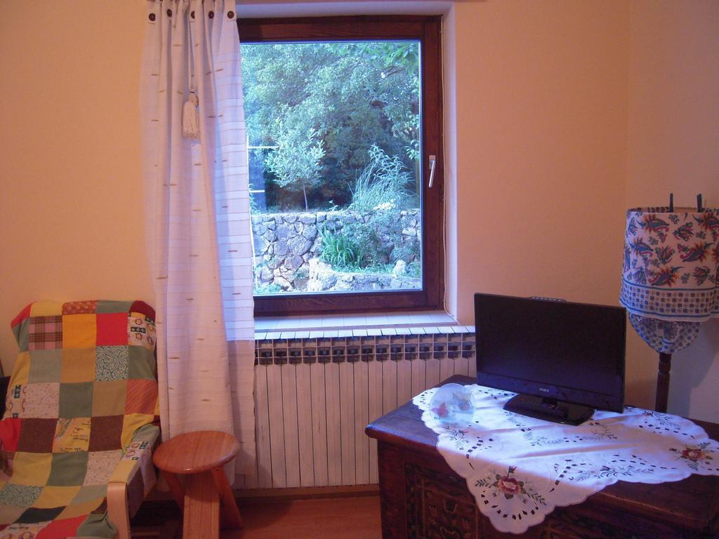 Apartments Ljuba I Mare Malinska Camera foto