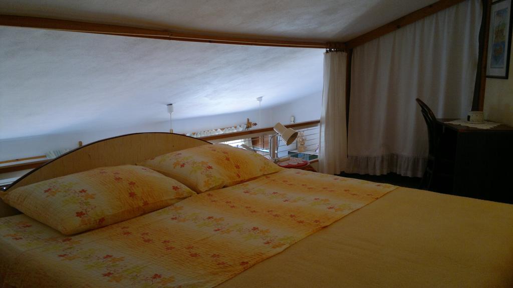 Apartments Ljuba I Mare Malinska Camera foto