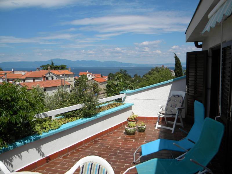 Apartments Ljuba I Mare Malinska Esterno foto