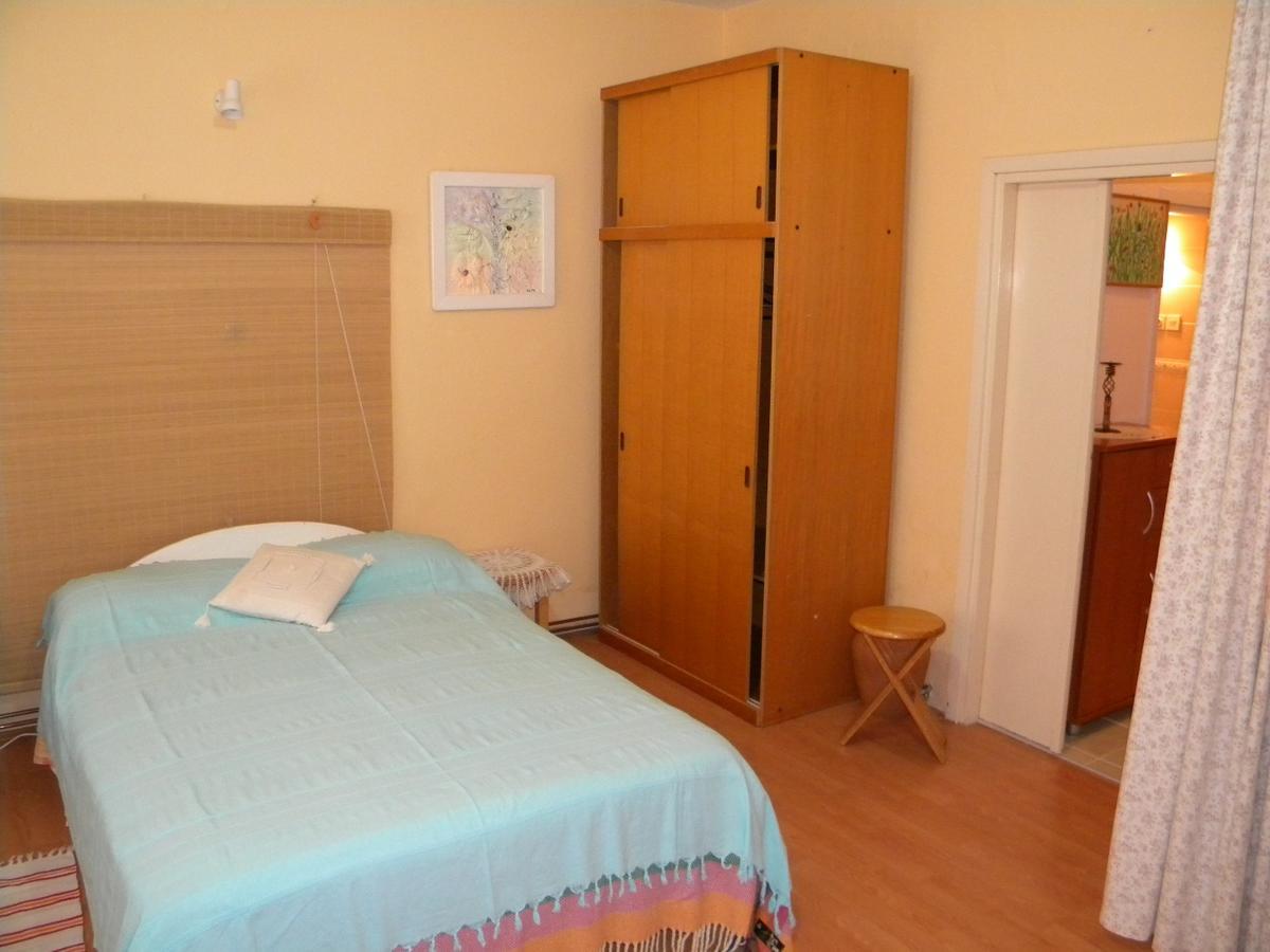 Apartments Ljuba I Mare Malinska Esterno foto