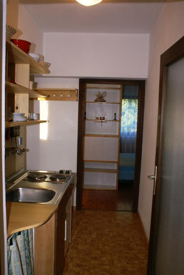 Apartments Ljuba I Mare Malinska Esterno foto